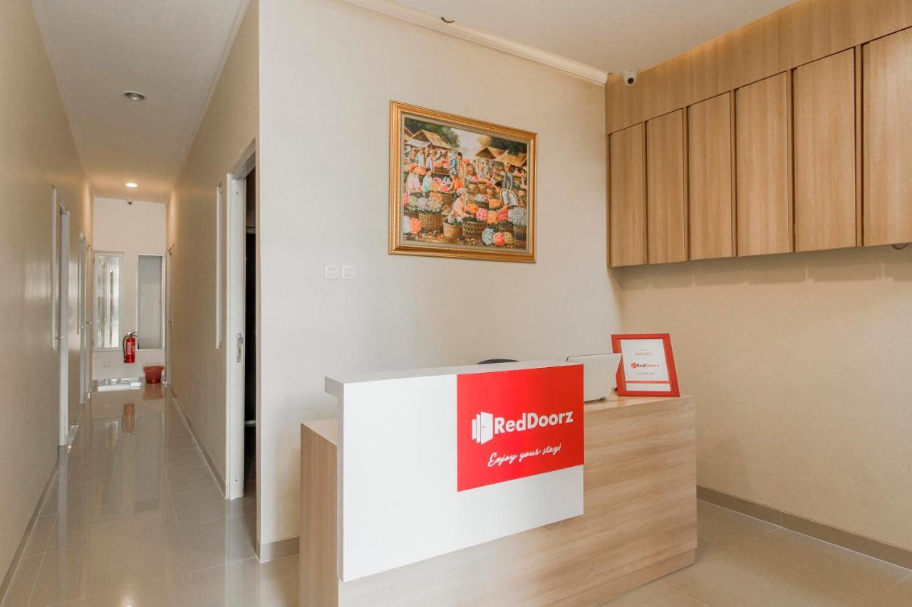 Reddoorz Near Soekarno Hatta Airport Hotel Tangerang Exterior photo